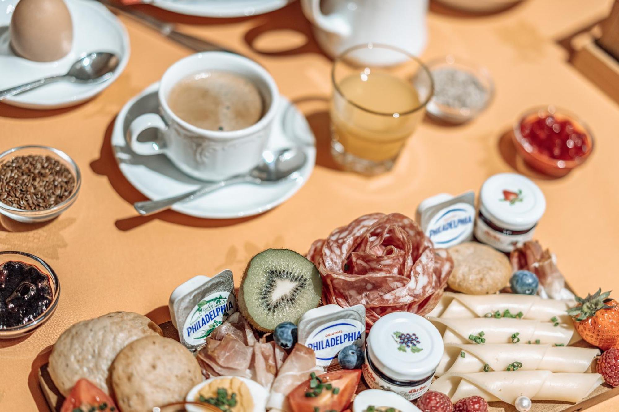 Auer-Fiegl Bed & Breakfast Сьолден Екстериор снимка